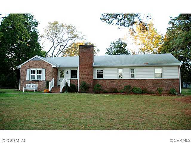 10516 Jason Road North Chesterfield, VA 23235 - Photo 2 of 24 Exterior Front - Brick Rancher in Bon Air