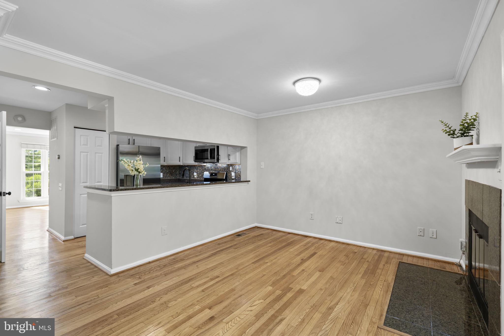 6557 Cypress Point Road Alexandria, VA 22312 - Photo 11 of 30