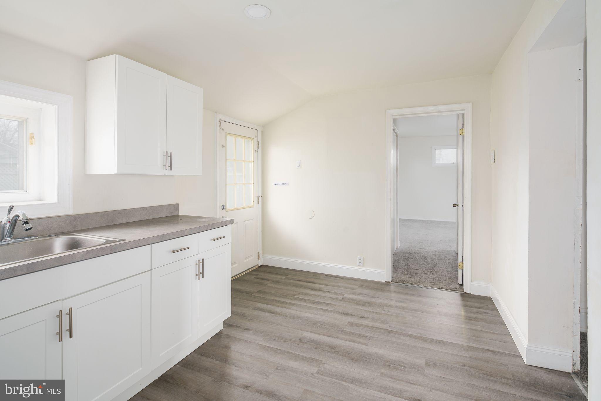 32 6th Street Brookhaven, PA 19015 - Photo 5 of 15