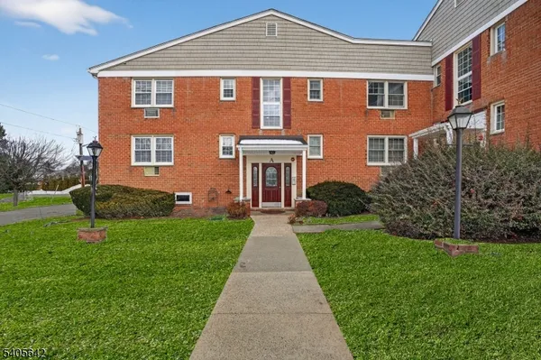 $223,500 | 605 Grove Street, Unit A11, Clifton, NJ 07013