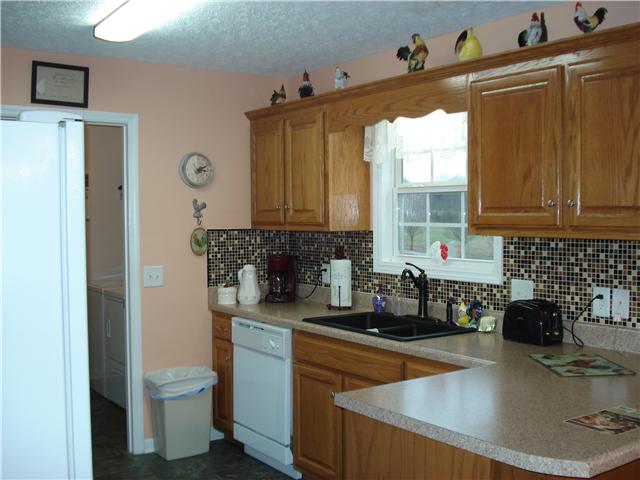 104 Cook Lane Tullahoma, TN 37388 - Photo 6 of 20 Gallery Image 6