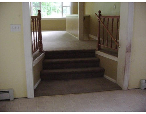152 Southbridge Road Charlton, MA 01507 - Photo 4 of 5 Gallery Image 4