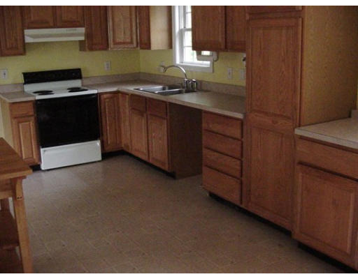 152 Southbridge Road Charlton, MA 01507 - Photo 5 of 5 Gallery Image 5