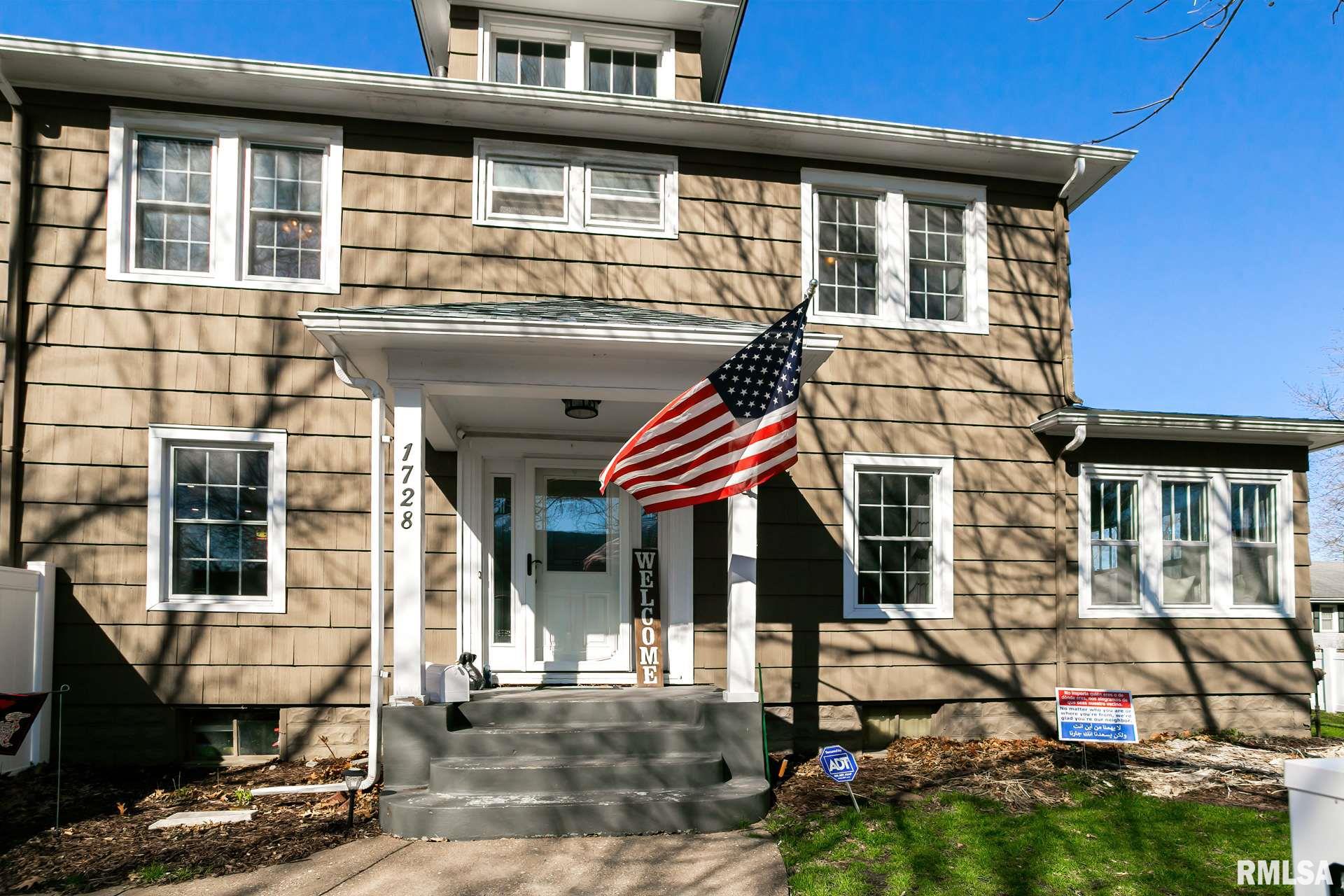 1728 Forest Road Davenport, IA 52803 - Photo 1 of 31 Gallery Image 1
