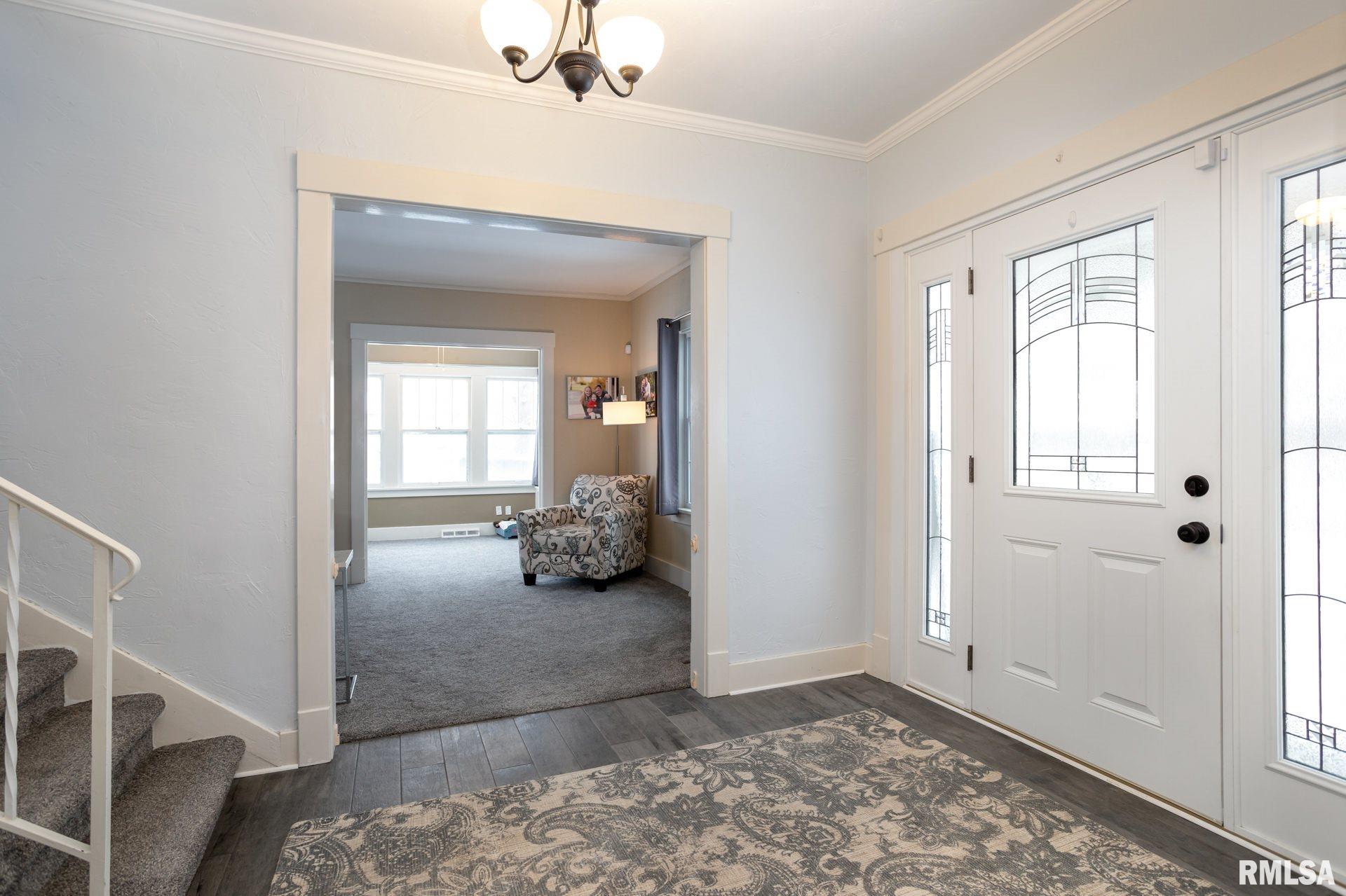 1728 Forest Road Davenport, IA 52803 - Photo 11 of 31 Gallery Image 11