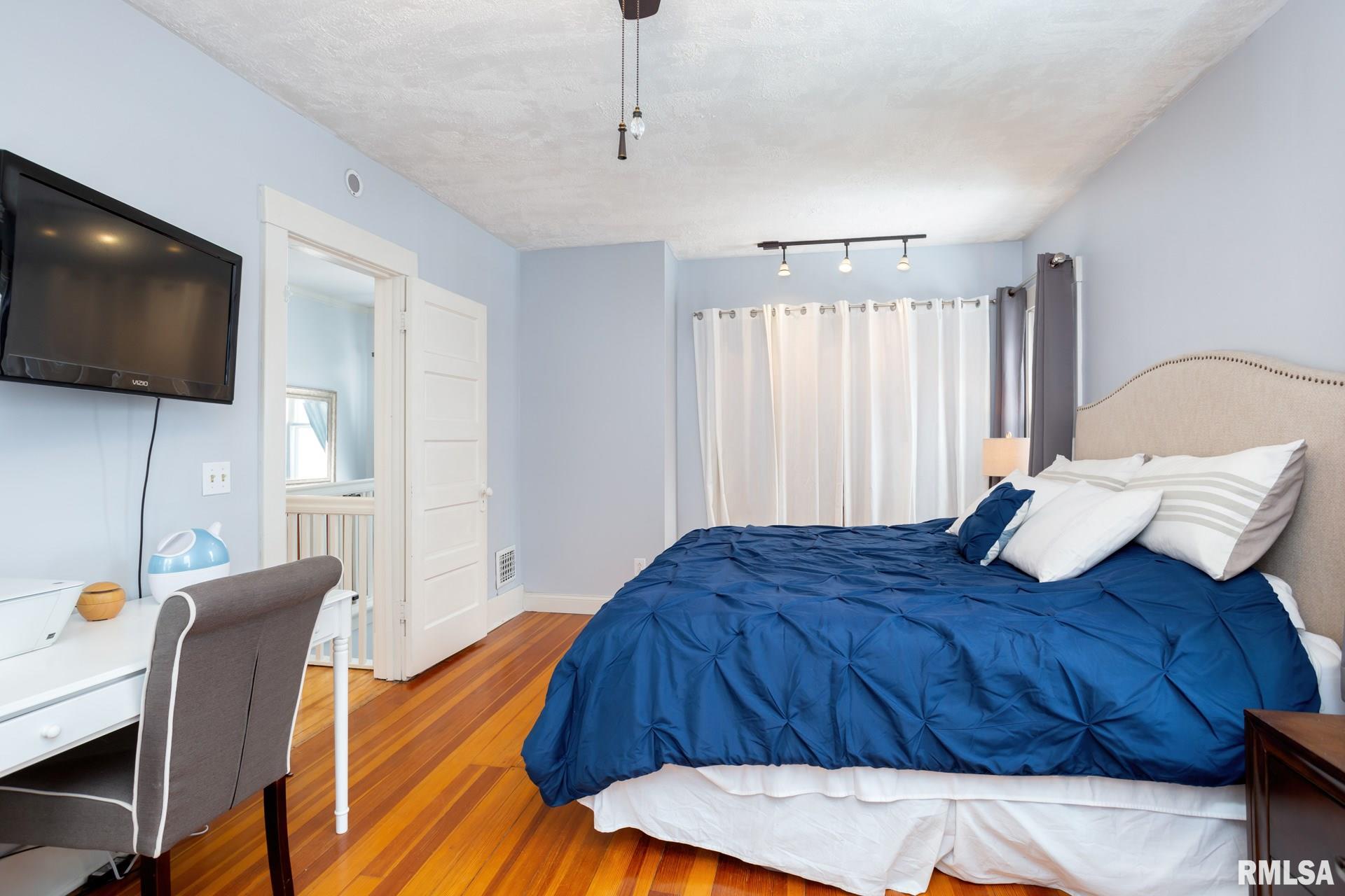 1728 Forest Road Davenport, IA 52803 - Photo 20 of 31 Gallery Image 20