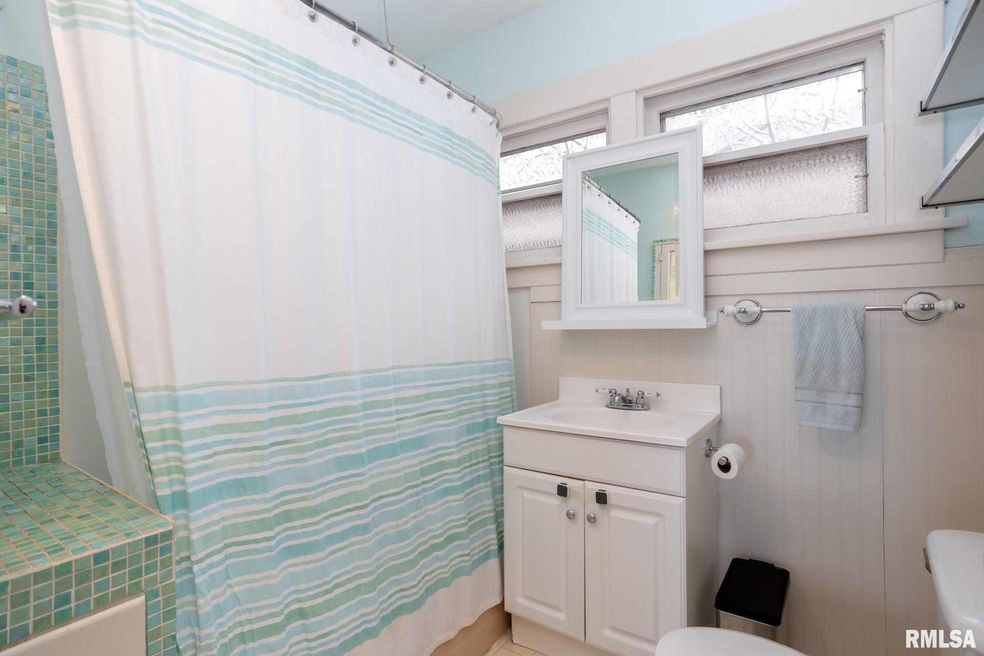1728 Forest Road Davenport, IA 52803 - Photo 23 of 31 Gallery Image 23