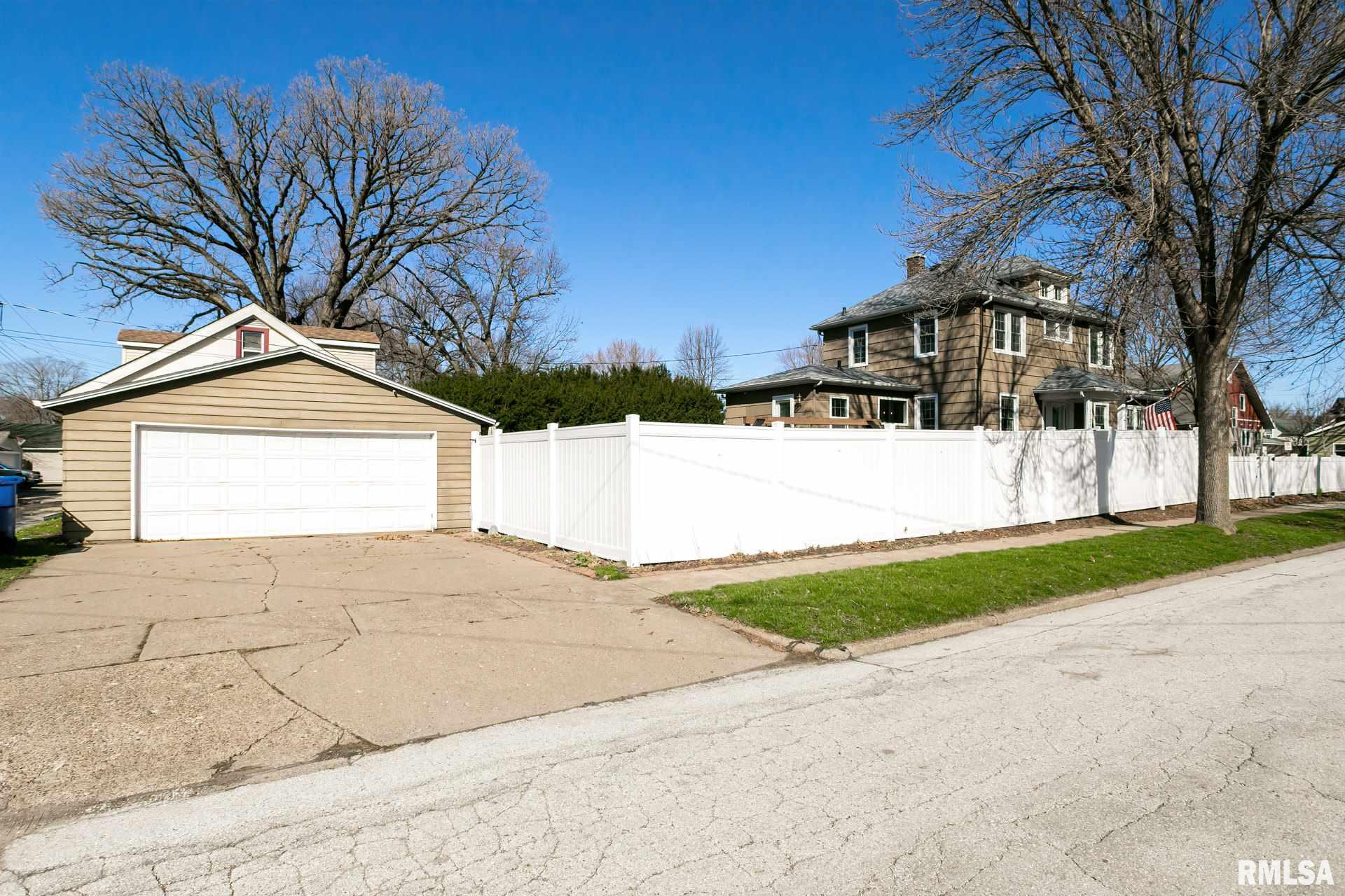 1728 Forest Road Davenport, IA 52803 - Photo 31 of 31 Gallery Image 31