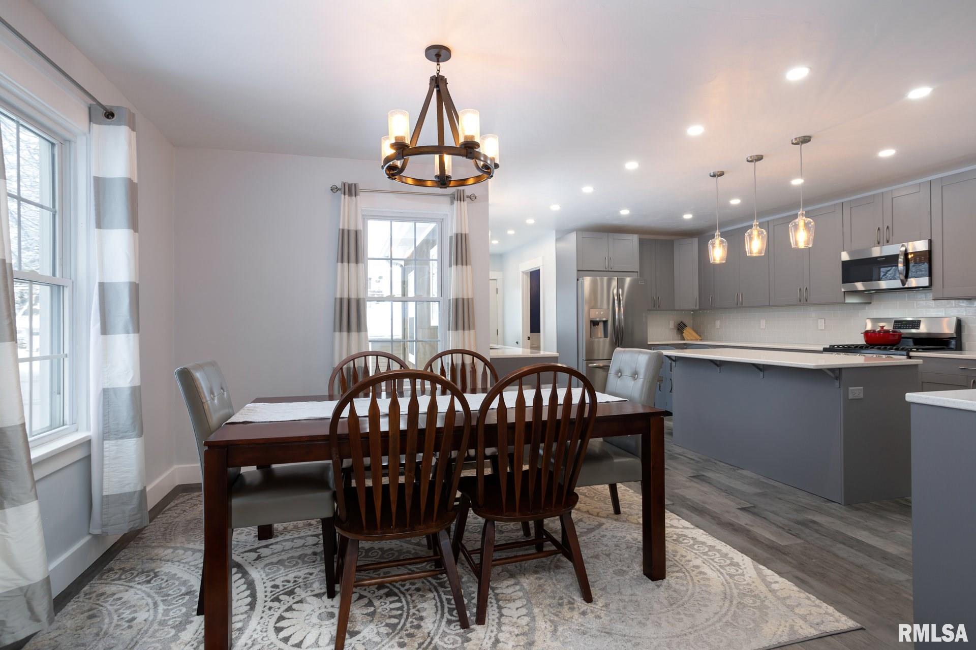 1728 Forest Road Davenport, IA 52803 - Photo 8 of 31 Gallery Image 8