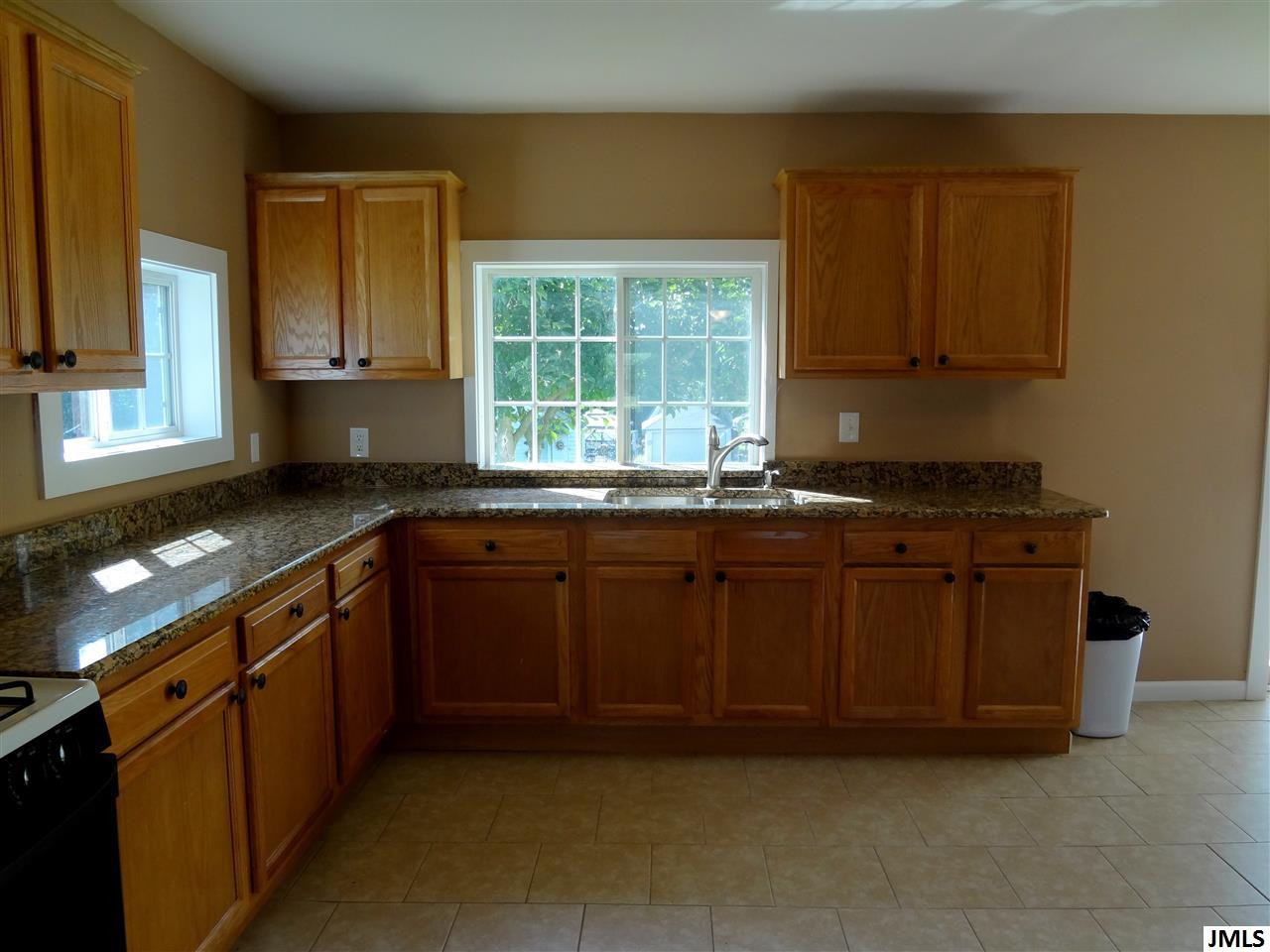 3818 Seymour Road Jackson, MI 49201 - Photo 4 of 22 Photo 4