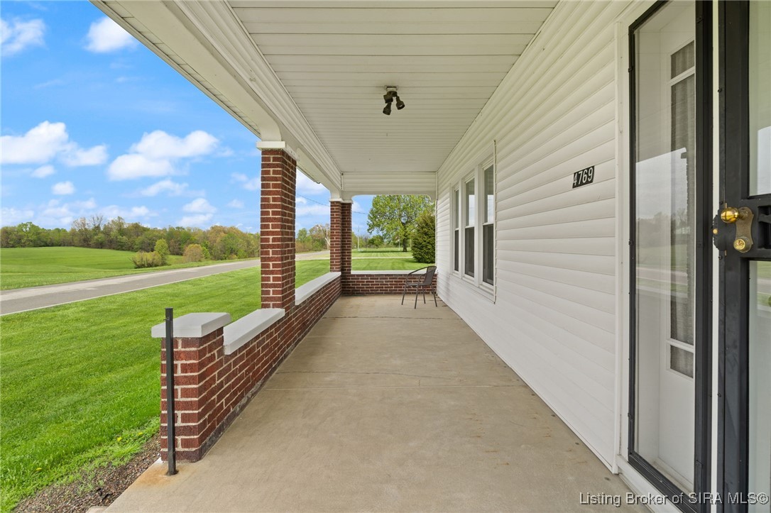 4769 Fosskuhl Road Floyds Knobs, IN 47119 - Photo 6 of 68 Gallery Image 6