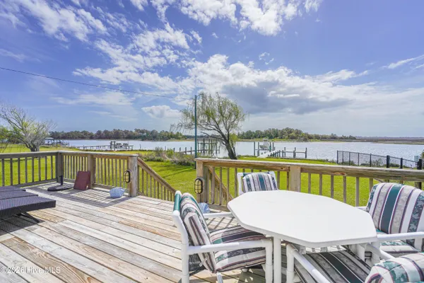 $1,800,000 | 252 Shell Rock Landing Road, Hubert, NC 28539