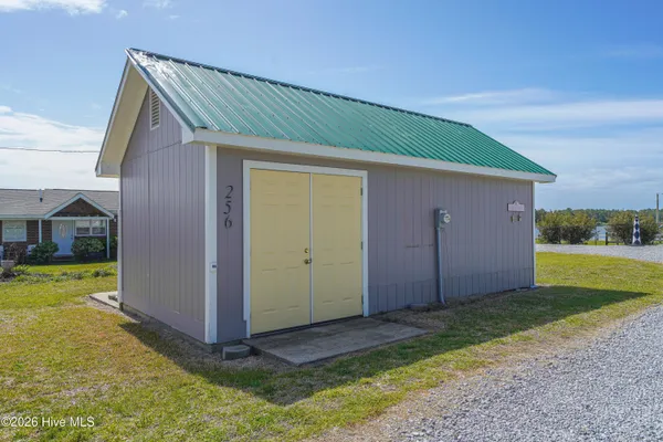 $1,800,000 | 252 Shell Rock Landing Road, Hubert, NC 28539