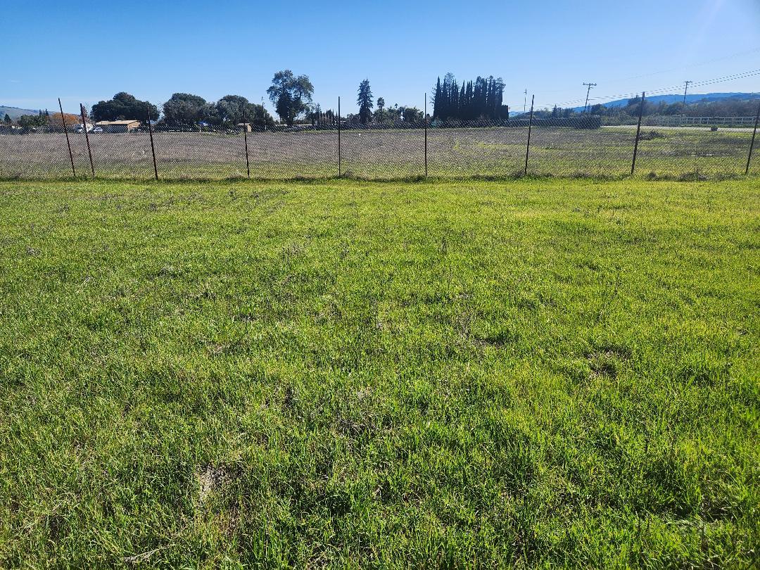 0 Seymour San Martin, CA 95046 - Photo 2 of 6 a view of a yard