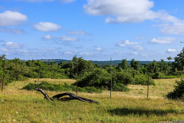 $2,697,570 | 875 Gypsum Mine Road, Fredericksburg, TX 78624