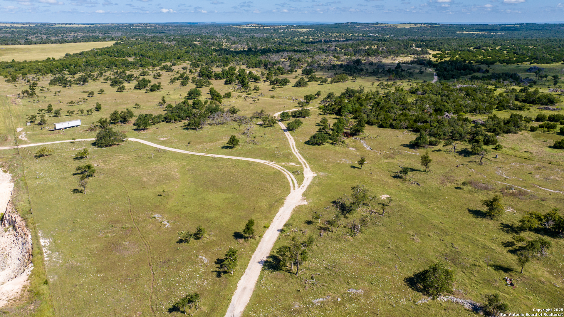 875 Gypsum Mine Road Fredericksburg, TX 78624 - Photo 6 of 29