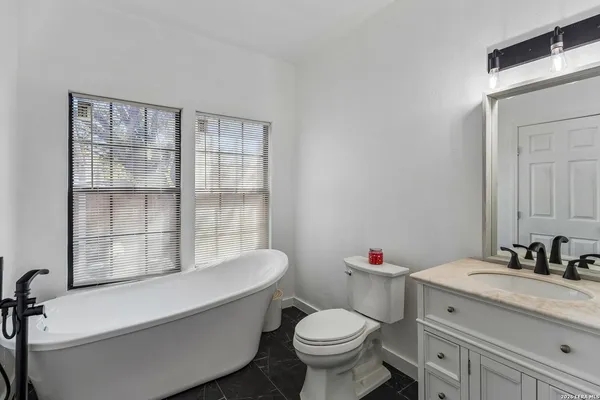 $2,500 | 1444 McKinley Avenue, San Antonio, TX 78210
