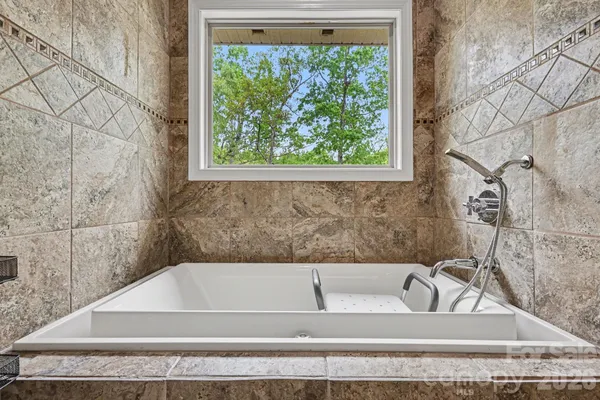 $965,000 | 1629 Healing Springs Drive, Denton, NC 27239