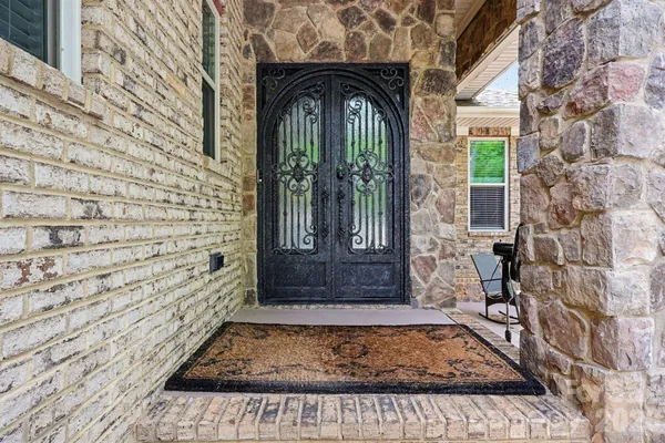 $965,000 | 1629 Healing Springs Drive, Denton, NC 27239