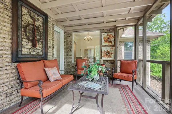 $965,000 | 1629 Healing Springs Drive, Denton, NC 27239