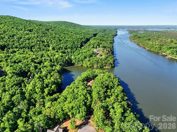 $965,000 | 1629 Healing Springs Drive, Denton, NC 27239