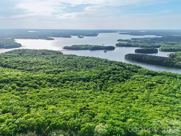 $965,000 | 1629 Healing Springs Drive, Denton, NC 27239