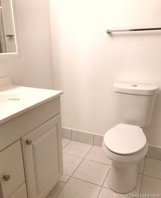 136 Gate Road, Unit 369 Hollywood, FL 33024 - Photo 14 of 38
