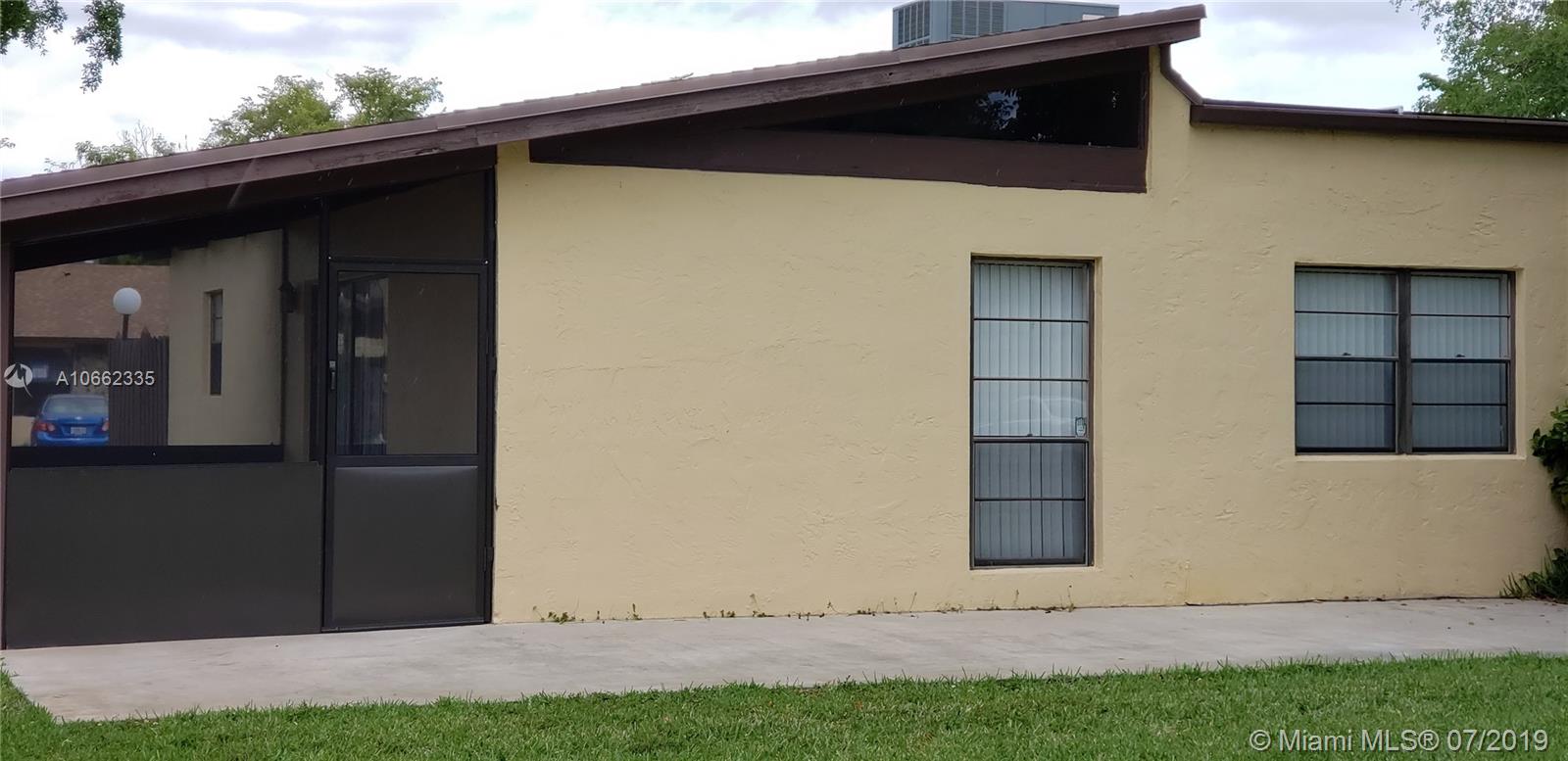136 Gate Road, Unit 369 Hollywood, FL 33024 - Photo 5 of 38