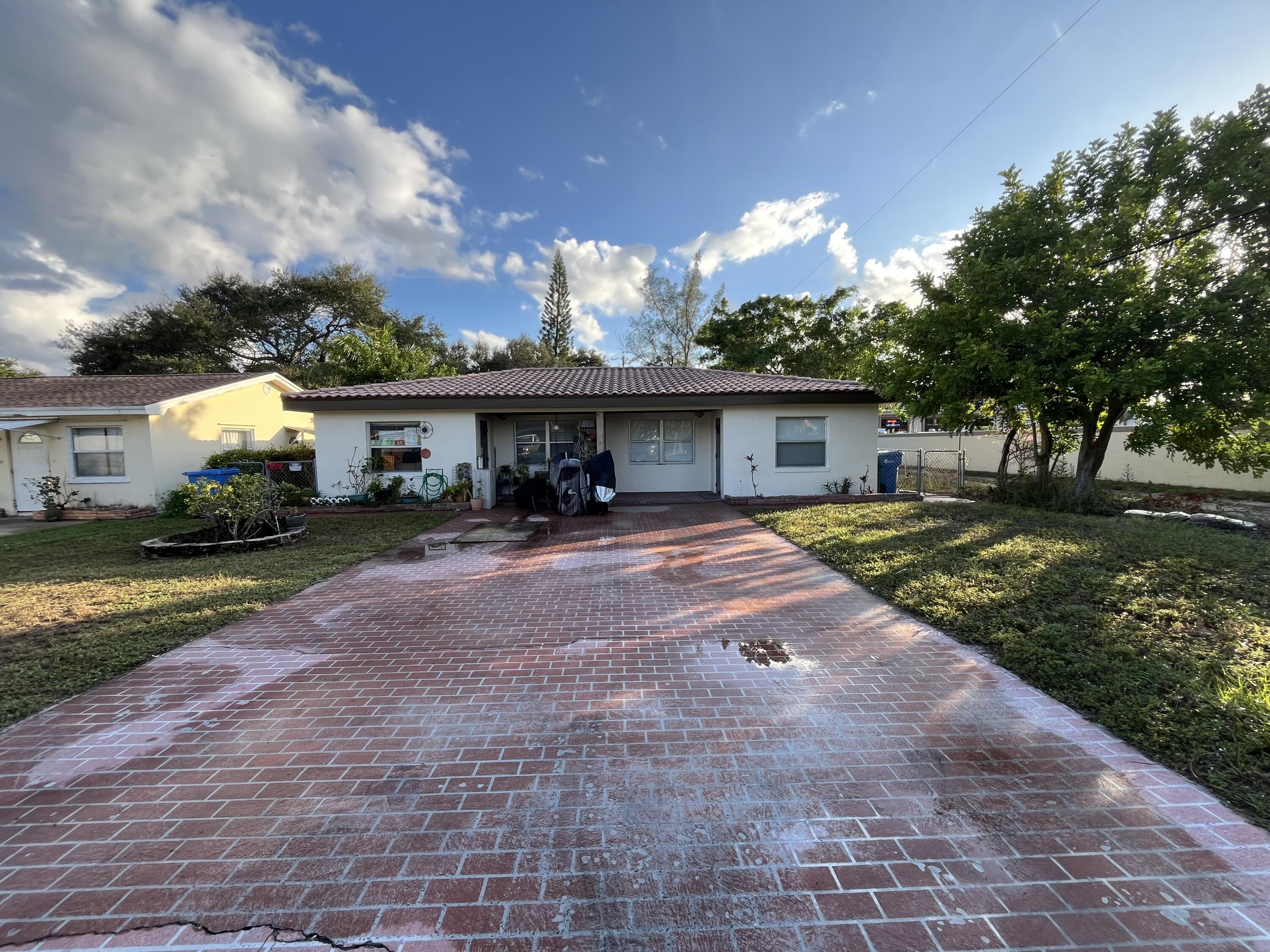 112 Prospect Road Lantana, FL 33462 - Photo 4 of 17 IMG_1758
