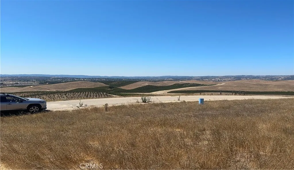 3834 Caroline Paso Robles, CA 93446 - Photo 6 of 8 a view of an ocean and beach