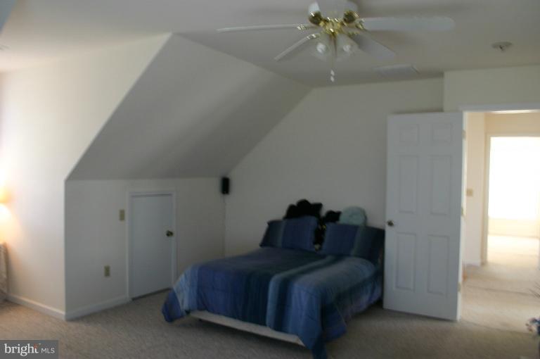 1227 Brodbeck Road Hampstead, MD 21074 - Photo 18 of 24 Bedroom (Master)