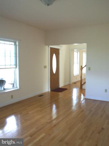 1227 Brodbeck Road Hampstead, MD 21074 - Photo 7 of 24 Living Room