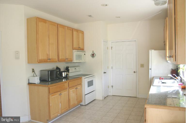 1227 Brodbeck Road Hampstead, MD 21074 - Photo 10 of 24 Kitchen
