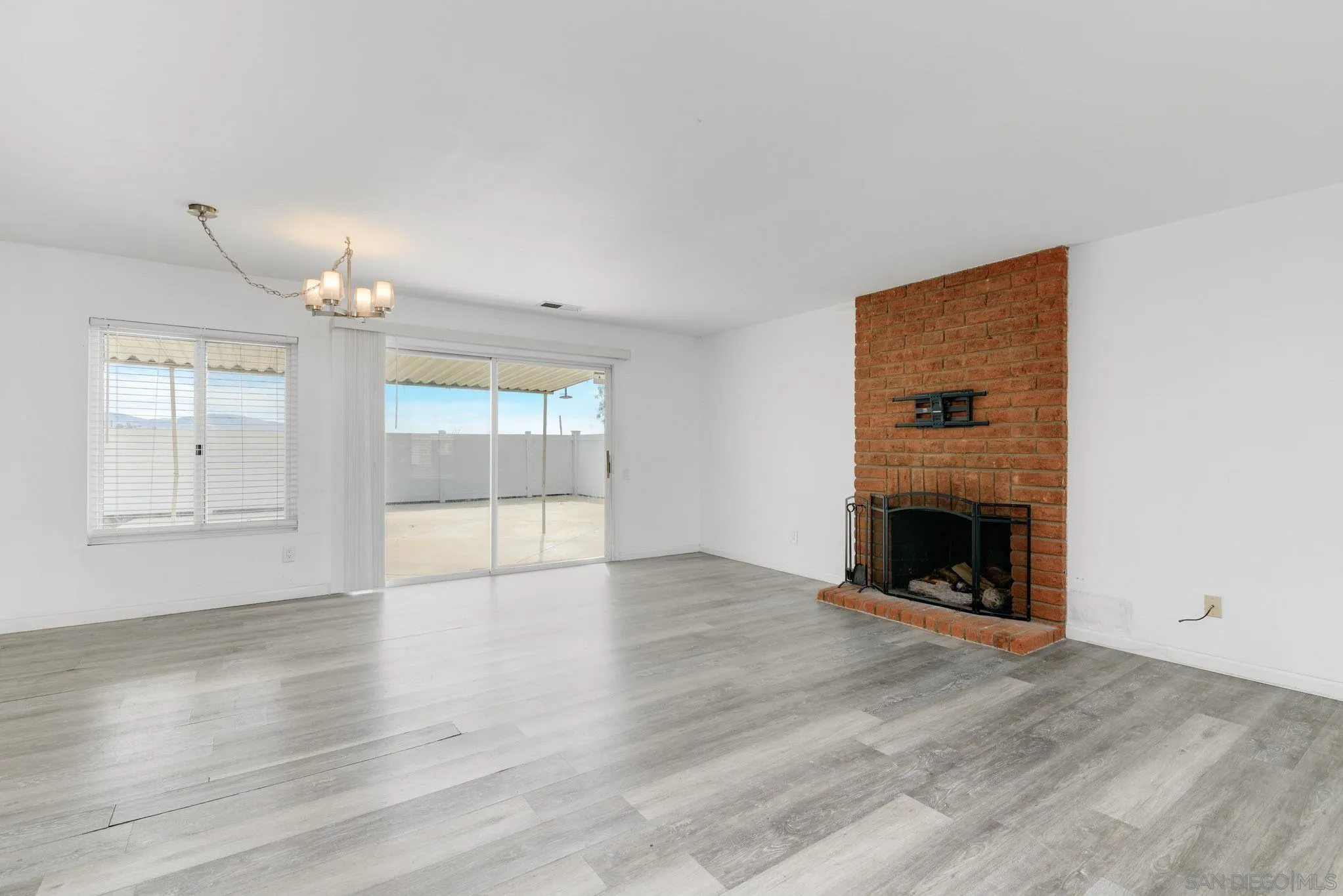 8409 Elkhorn Street Lemon Grove, CA 91945 - Photo 3 of 31