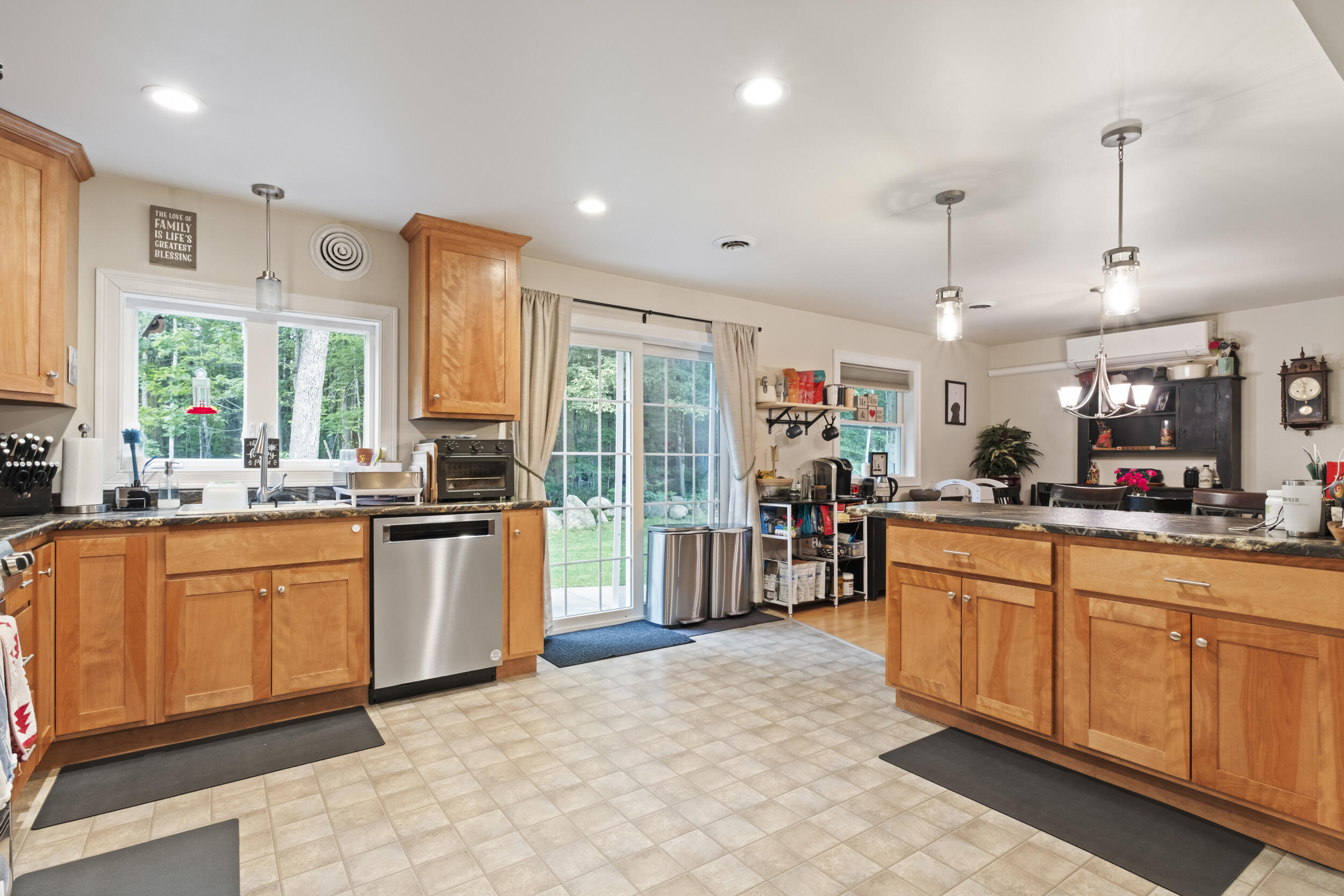 423 Gorden Road Readfield, ME 04355 - Photo 24 of 48 423_gorden_rd-interior-07