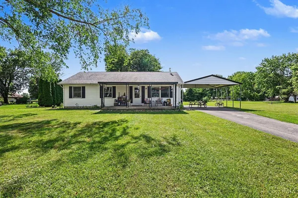 $249,900 | 141 Munster Drive, Fayetteville, OH 45118