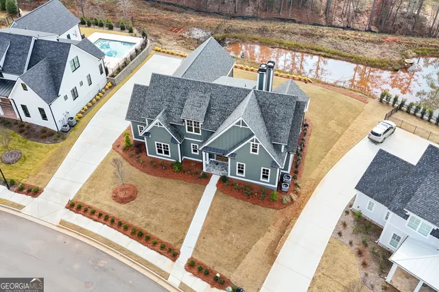 a view of a house with a small space