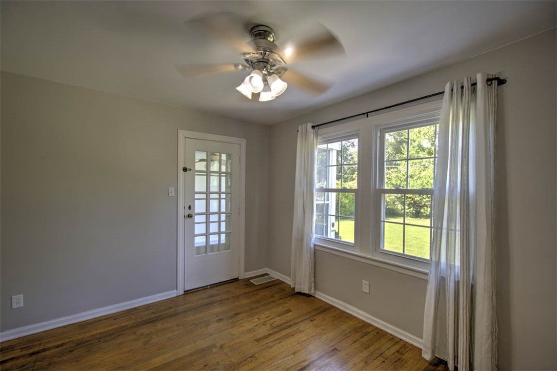 2374 West Forest Avenue Decatur, IL 62522 - Photo 17 of 34 Gallery Image 17