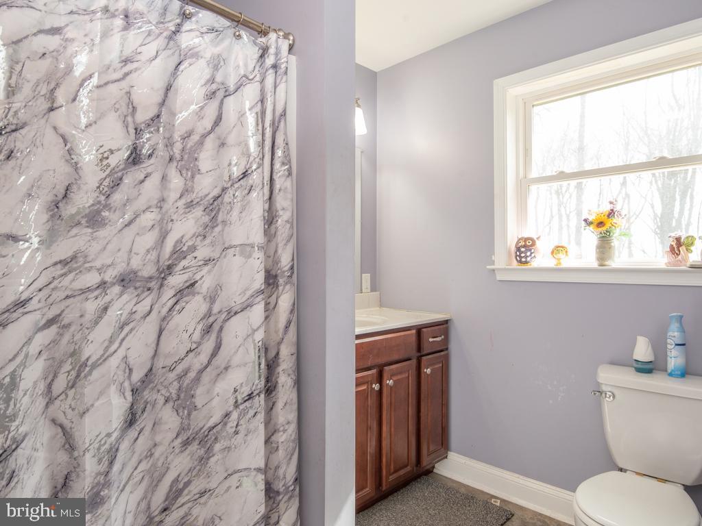 5900 Street Road Kirkwood, PA 17536 - Photo 24 of 49 Primary Bath
