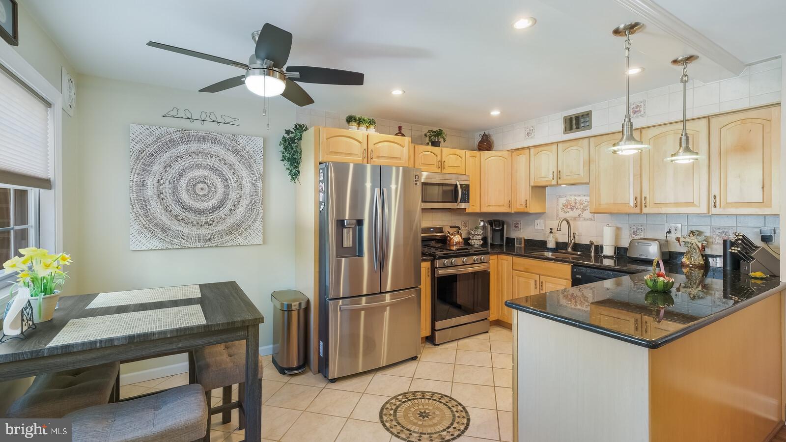 10812 East Keswick Road Philadelphia, PA 19154 - Photo 14 of 39 Gallery Image 14