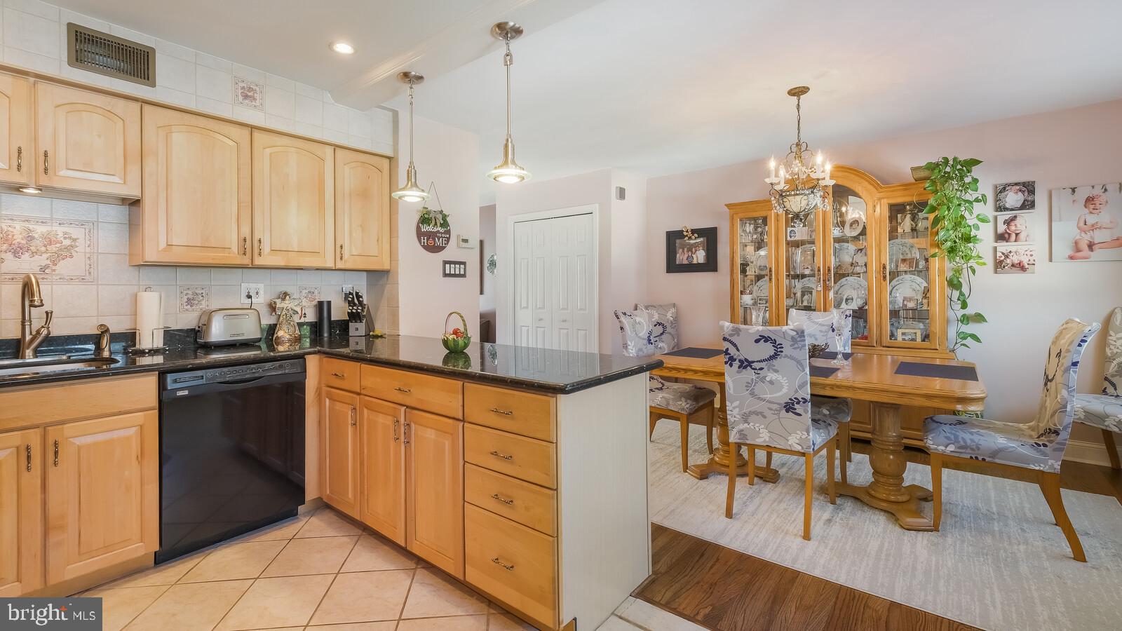 10812 East Keswick Road Philadelphia, PA 19154 - Photo 16 of 39 Gallery Image 16