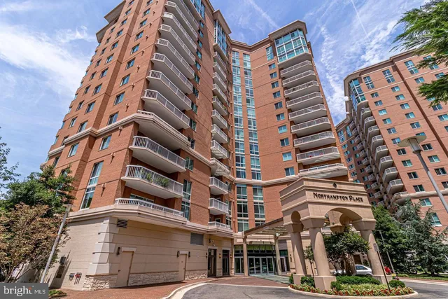 $2,900 | 3101 North Hampton Drive, Unit 1504, Alexandria, VA 22302