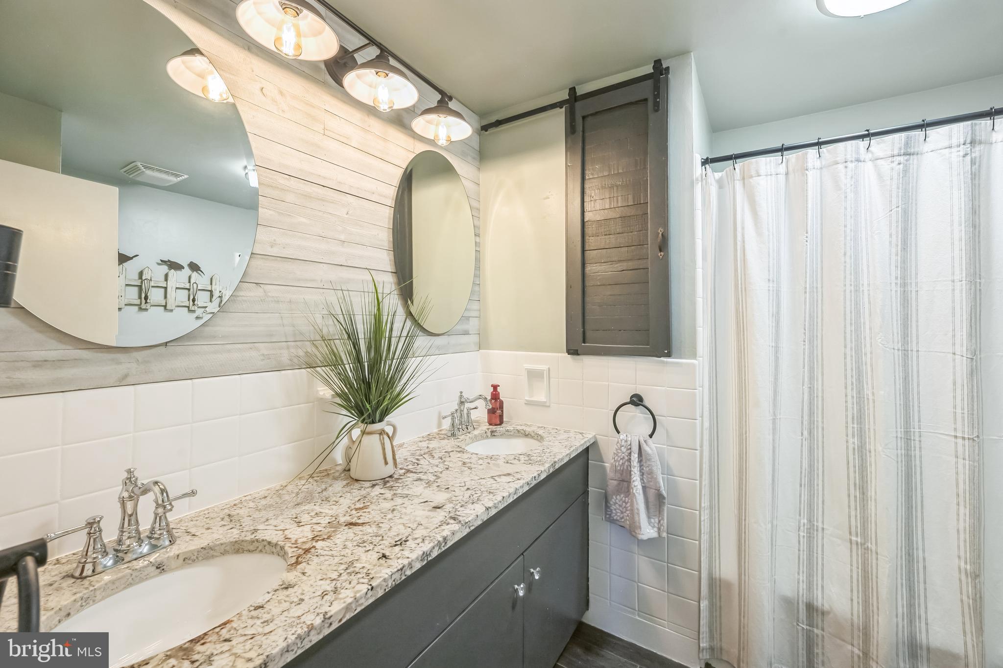 4554 Yates Road Bensalem, PA 19020 - Photo 13 of 33 Hallway bathroom