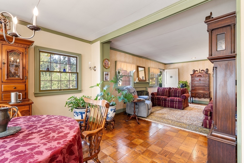 139 Burbank Road Longmeadow, MA 01106 - Photo 15 of 41