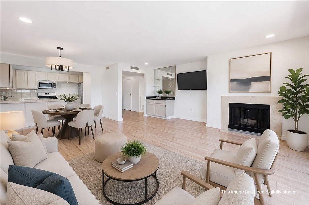 12300 Montecito Road, Unit 27 Seal Beach, CA 90740 - Photo 6 of 45 Virtual Staging