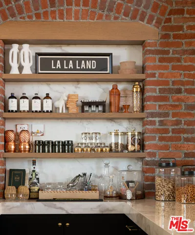 $8,250,000 | 12047 Summit Circle, Beverly Hills, CA 90210