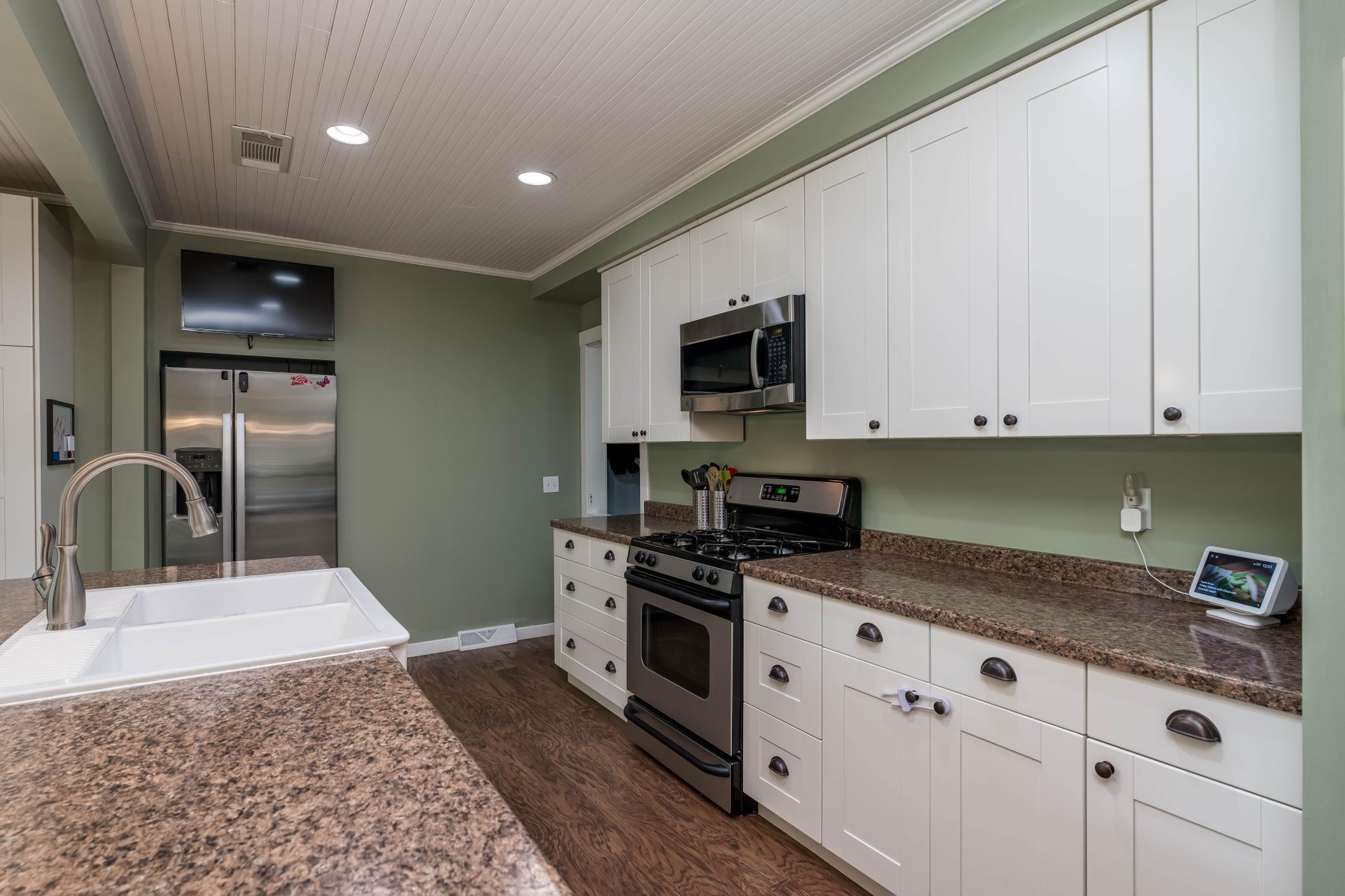 520 South 3rd Street Waterville, MN 56096 - Photo 13 of 57