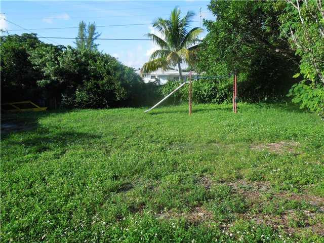 120 Ronald Road Hollywood, FL 33023 - Photo 6 of 8 View
