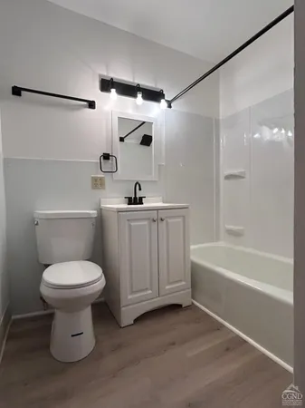 $1,299,000 | 1300 South Schodack Road, Castleton-on-Hudson, NY 12033