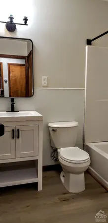 $1,299,000 | 1300 South Schodack Road, Castleton-on-Hudson, NY 12033